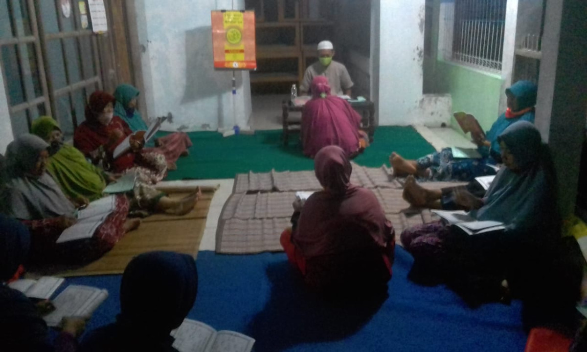 Belajar Membaca Al-Quran Ummi di Rumah Warga